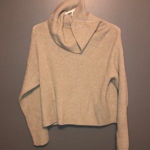 Turtle neck sweater